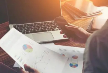 فهم التقارير المالية السنوية للشركات قبل اتخاذ قرار الاستثمار دليل عملي يشرح كيفية قراءة البيانات المالية للشركات